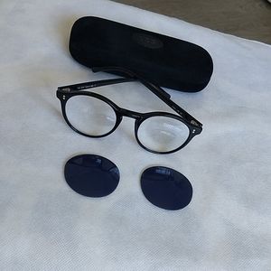 SEE black eye glasses made in Italy